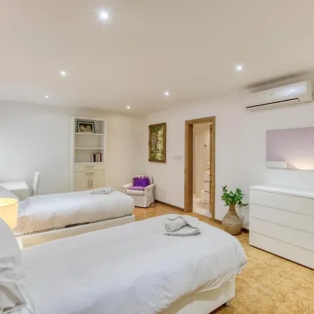 Beautiful, Spacious 3br With Beautiful Views By 360 Estates