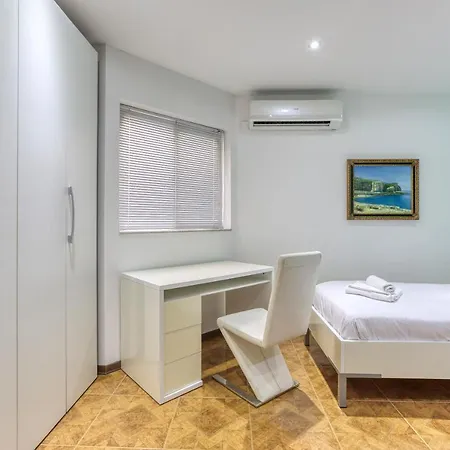 Beautiful, Spacious 3br With Beautiful Views By 360 Estates * בירגו